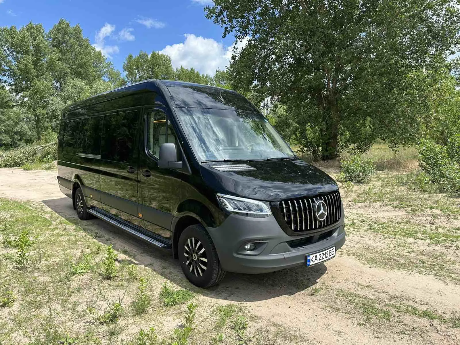 Минивэн MERCEDES-BENZ SPRINTER VIP 2020 год 8 мест