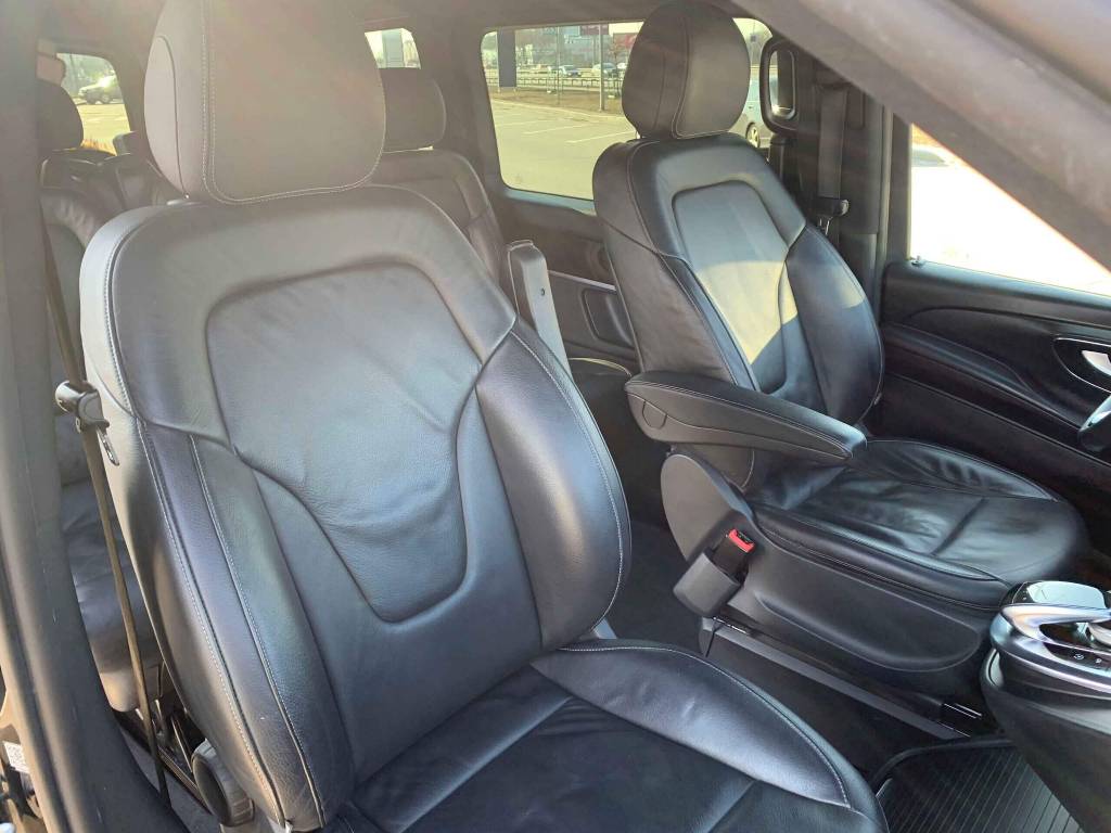 Minivan MERCEDES-BENZ V-CLASS VIP 2018 year 7 seats